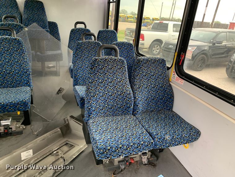 image for item KX9936 2017 Chevrolet  Express G4500 shuttle bus