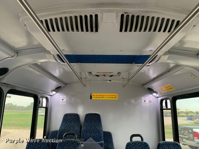 image for item KX9936 2017 Chevrolet  Express G4500 shuttle bus