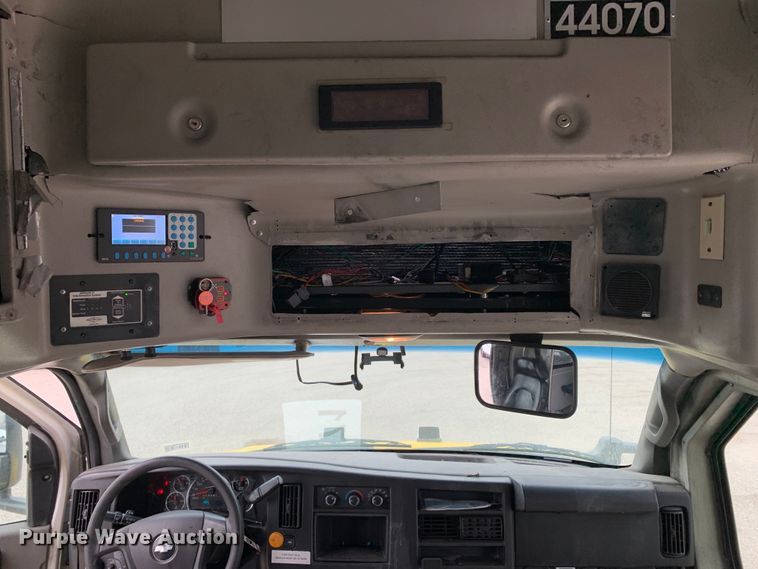 image for item KX9936 2017 Chevrolet  Express G4500 shuttle bus