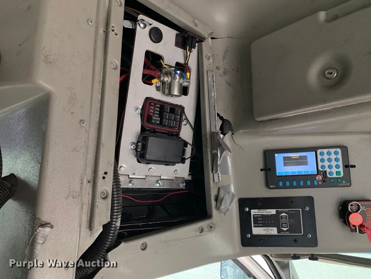 image for item KX9936 2017 Chevrolet  Express G4500 shuttle bus