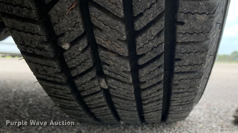 image for item KX9936 2017 Chevrolet  Express G4500 shuttle bus