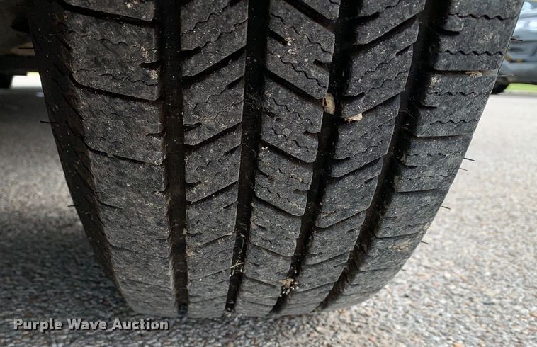 image for item KX9936 2017 Chevrolet  Express G4500 shuttle bus