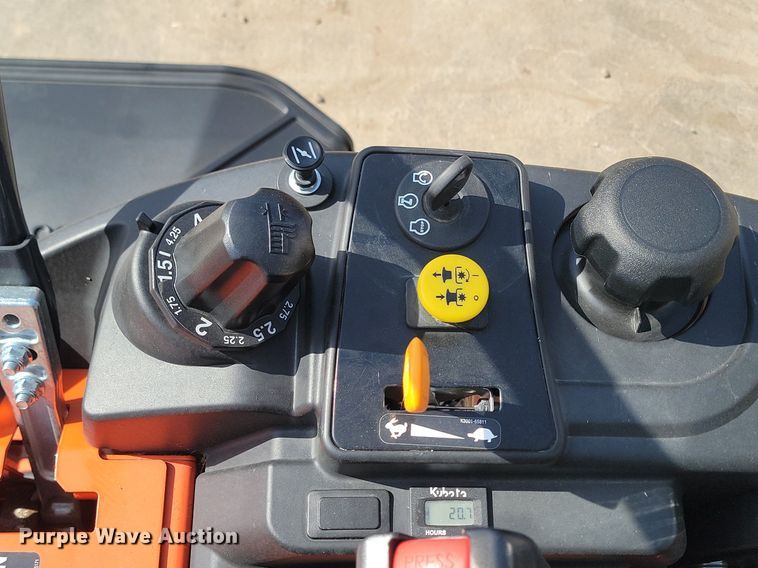 image for item LA9766 Kubota  Z231KW ZTR lawn mower