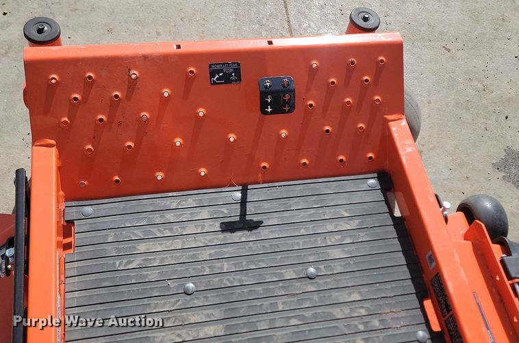 image for item LA9768 Kubota  Z231KW ZTR lawn mower