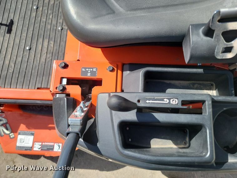 image for item LA9768 Kubota  Z231KW ZTR lawn mower