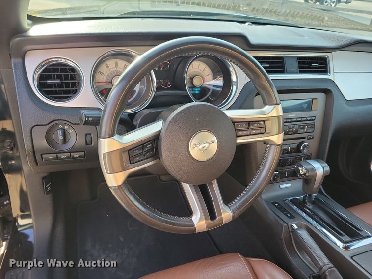 image for item LC9853 2010 Ford Mustang convertible