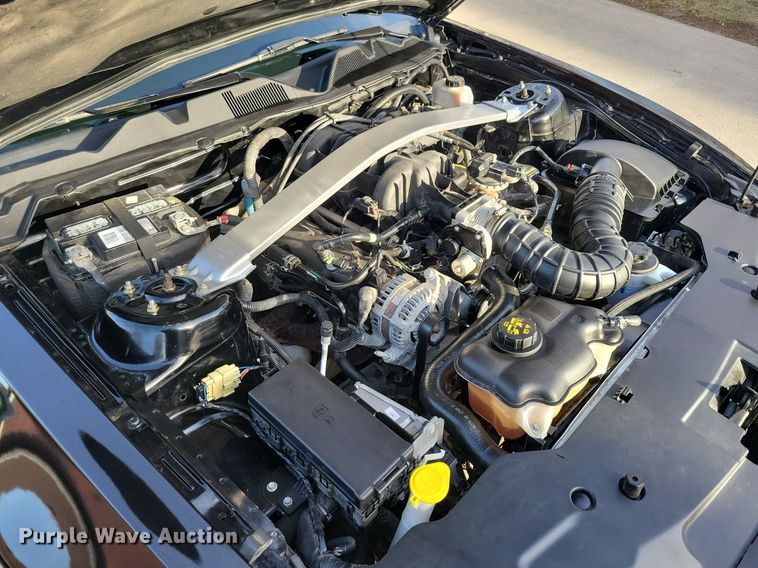 image for item LC9853 2010 Ford Mustang convertible