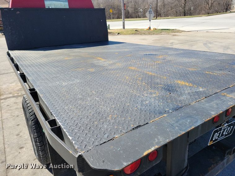 image for item LC9877 2007 Ford E450 flatbed van