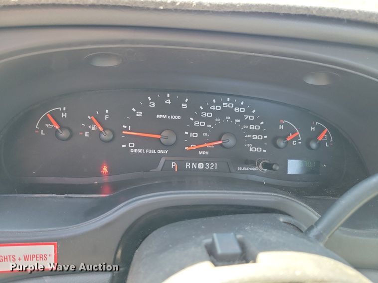 image for item LC9877 2007 Ford E450 flatbed van