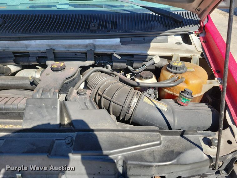 image for item LC9877 2007 Ford E450 flatbed van