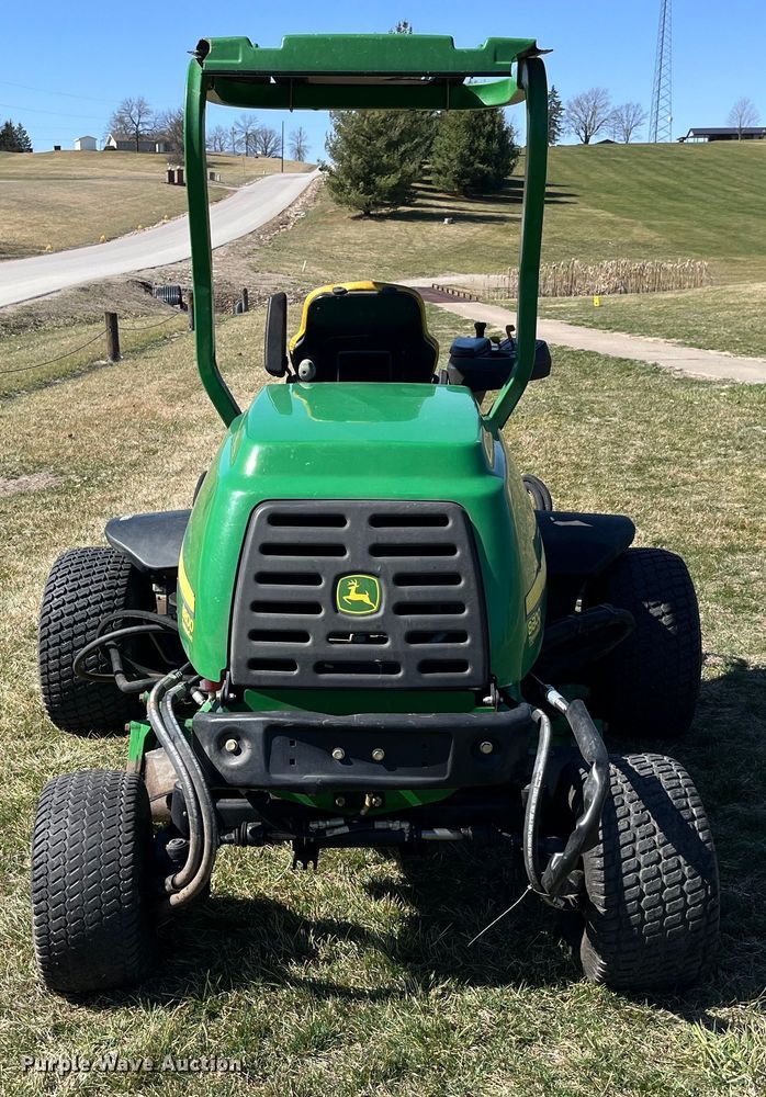 2010 John Deere 8800 TC RM lawn mower in Stanberry, MO Item LD9345
