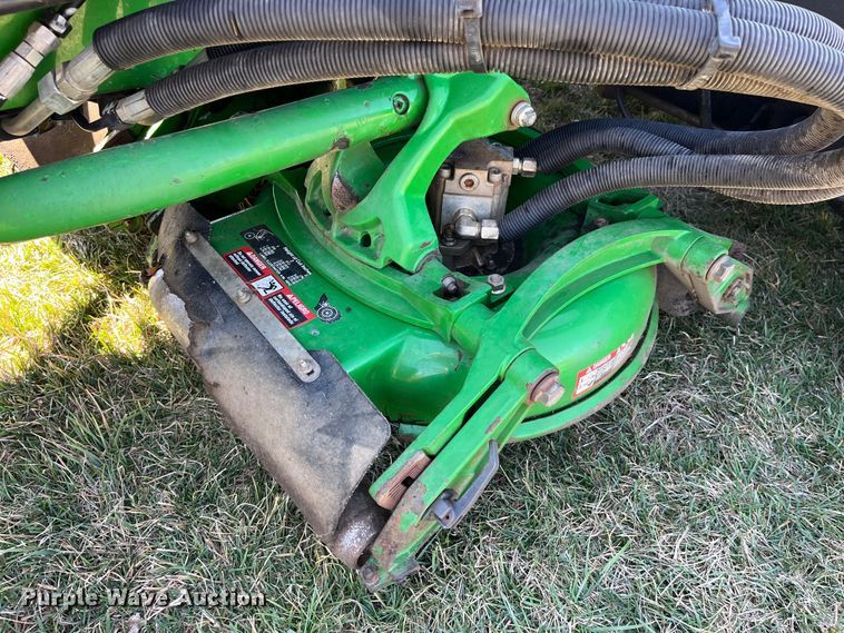 image for item LD9345 2010 John Deere  8800 TC RM lawn mower
