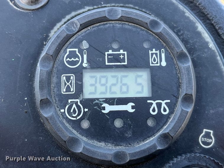 image for item LD9345 2010 John Deere  8800 TC RM lawn mower