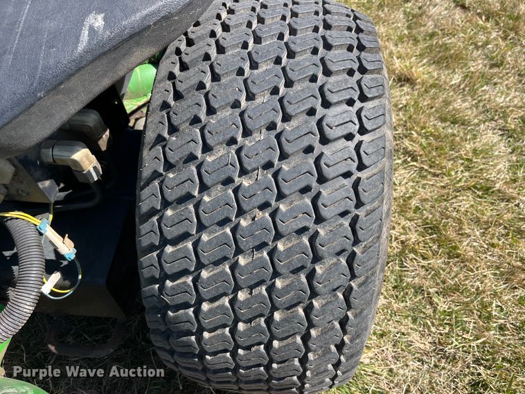 image for item LD9345 2010 John Deere  8800 TC RM lawn mower