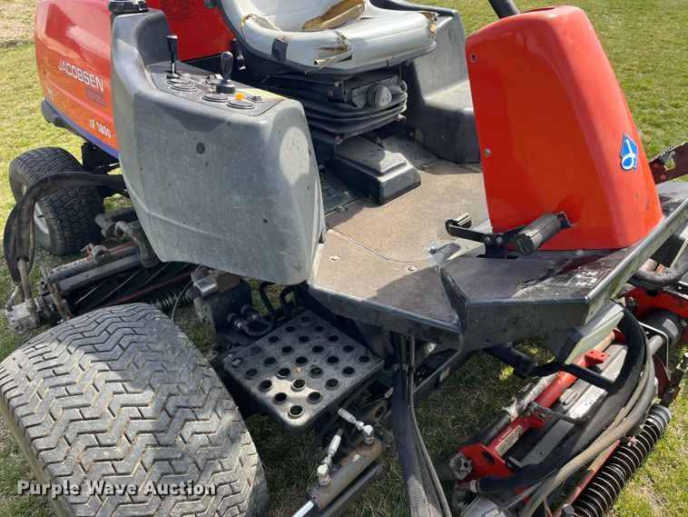 image for item LD9348 Jacobson LF 3800 reel mower
