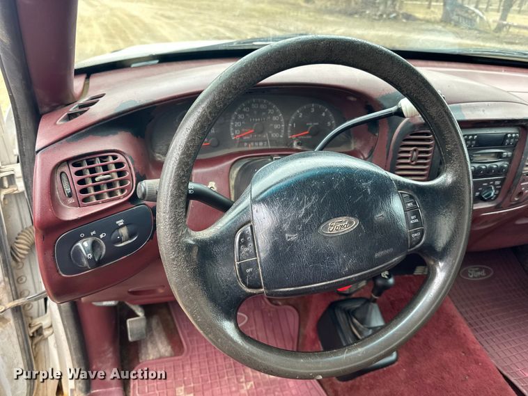 image for item LO9500 1997 Ford F150 SuperCab pickup truck