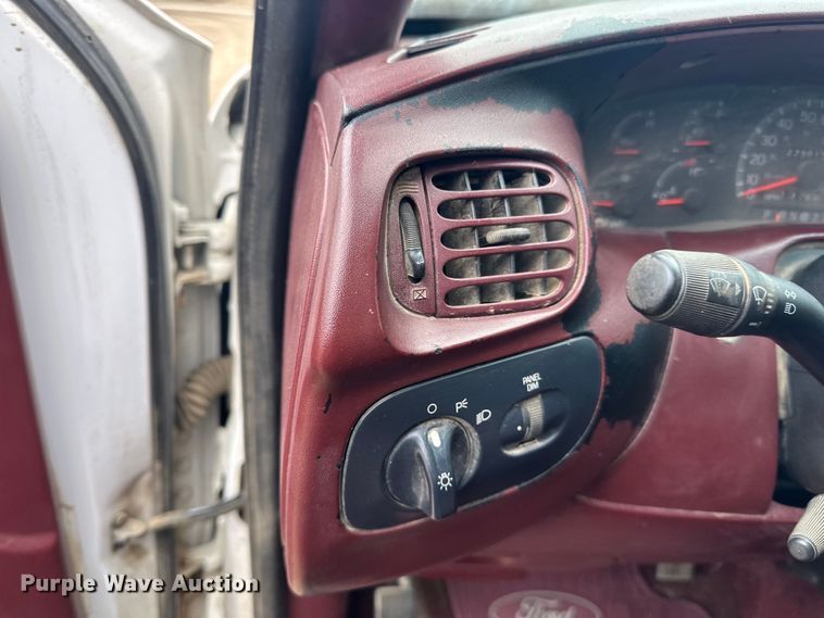 image for item LO9500 1997 Ford F150 SuperCab pickup truck