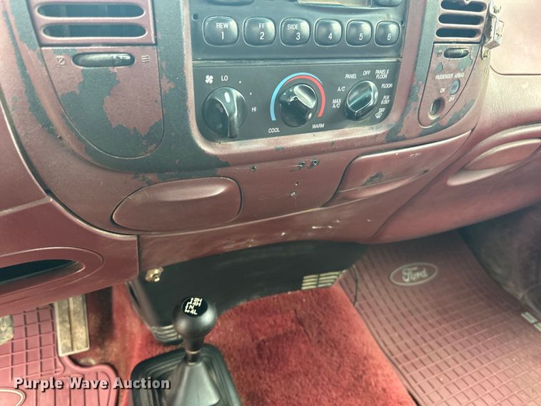 image for item LO9500 1997 Ford F150 SuperCab pickup truck