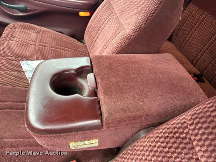 image for item LO9500 1997 Ford F150 SuperCab pickup truck