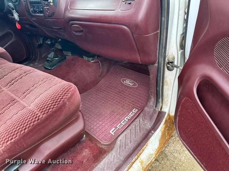 image for item LO9500 1997 Ford F150 SuperCab pickup truck