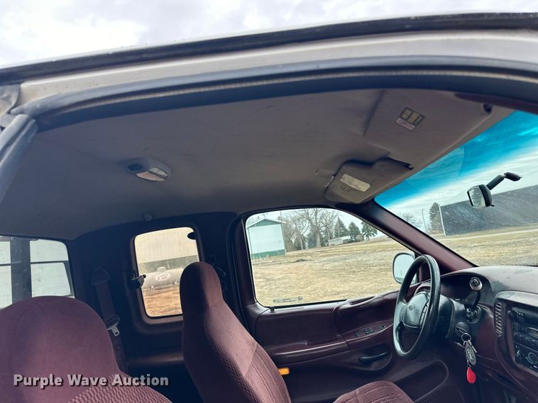 image for item LO9500 1997 Ford F150 SuperCab pickup truck