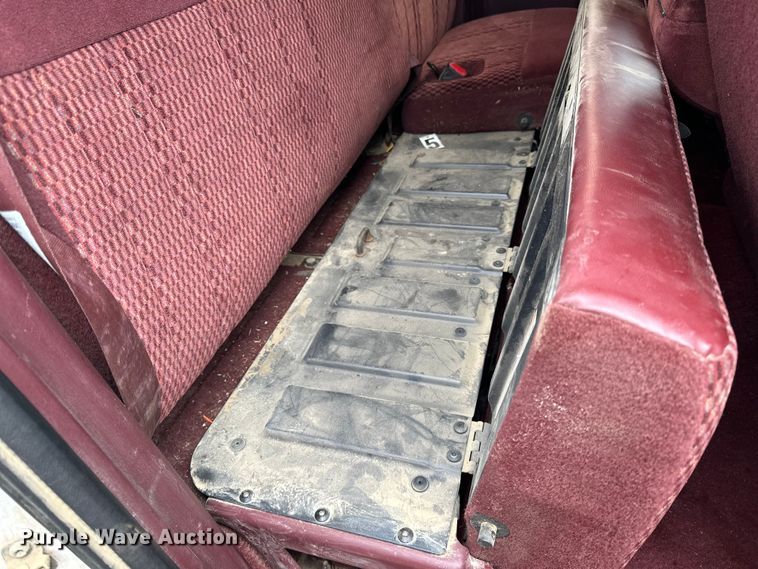 image for item LO9500 1997 Ford F150 SuperCab pickup truck