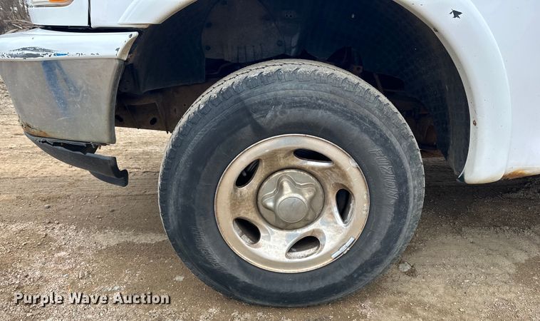 image for item LO9500 1997 Ford F150 SuperCab pickup truck