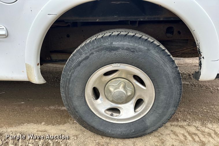 image for item LO9500 1997 Ford F150 SuperCab pickup truck