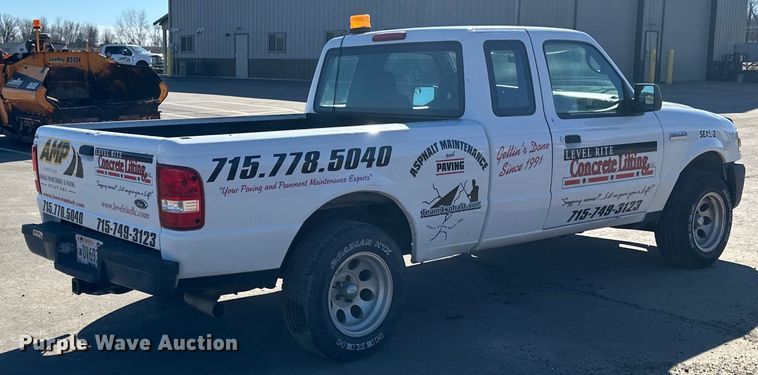 image for item LO9502 2006 Ford  Ranger SuperCab pickup truck