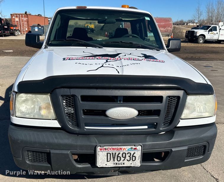 image for item LO9502 2006 Ford  Ranger SuperCab pickup truck