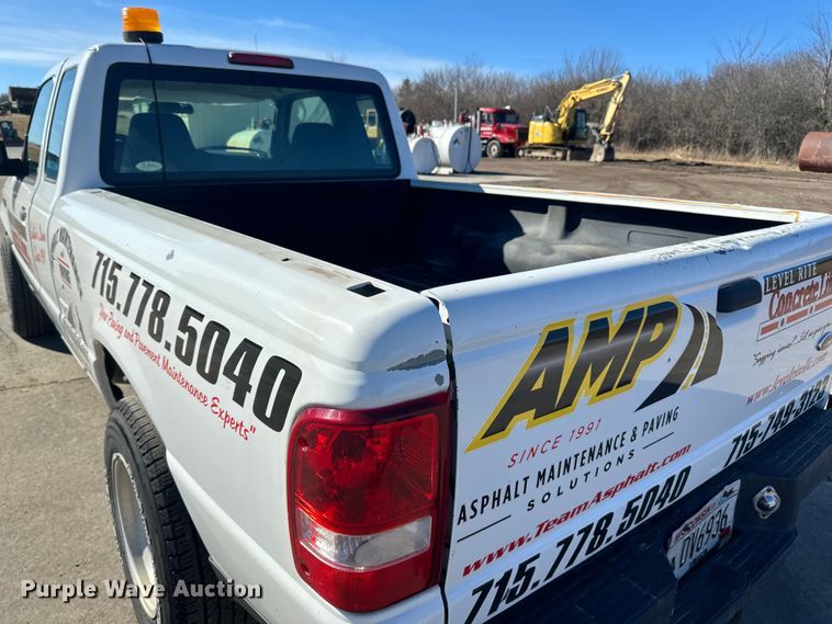 image for item LO9502 2006 Ford  Ranger SuperCab pickup truck