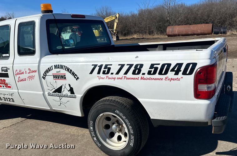 image for item LO9502 2006 Ford  Ranger SuperCab pickup truck