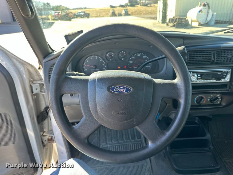 image for item LO9502 2006 Ford  Ranger SuperCab pickup truck