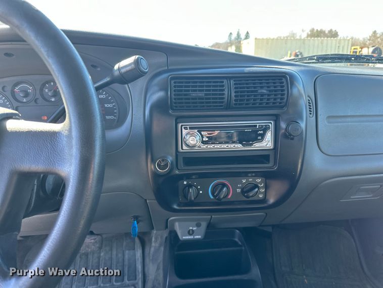 image for item LO9502 2006 Ford  Ranger SuperCab pickup truck