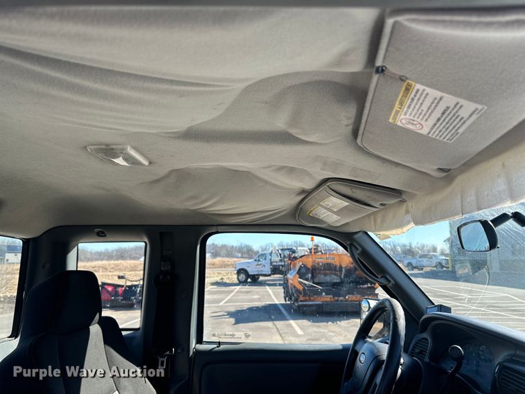 image for item LO9502 2006 Ford  Ranger SuperCab pickup truck