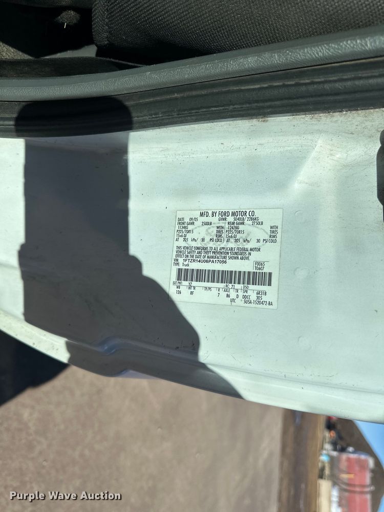 image for item LO9502 2006 Ford  Ranger SuperCab pickup truck