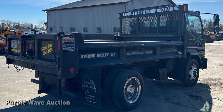 image for item LO9504 2006 International  CF600 dump truck