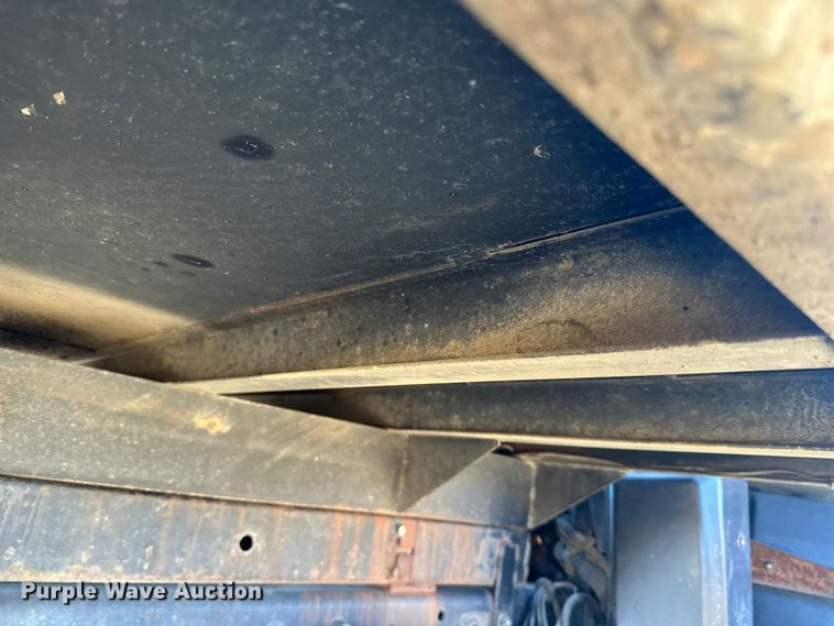 image for item LO9504 2006 International  CF600 dump truck