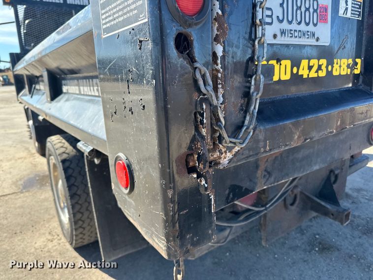 image for item LO9504 2006 International  CF600 dump truck