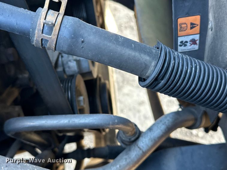 image for item LO9504 2006 International  CF600 dump truck