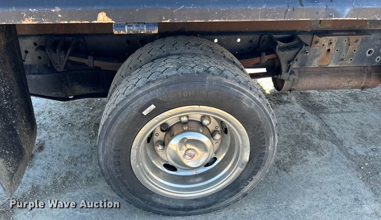 image for item LO9504 2006 International  CF600 dump truck