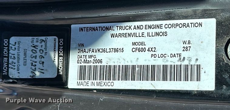 image for item LO9504 2006 International  CF600 dump truck