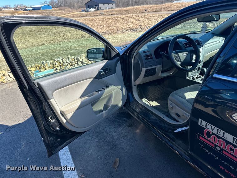 image for item LO9505 2010 Ford  Fusion 