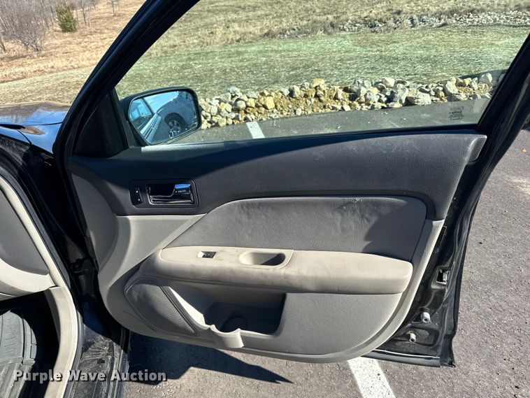 image for item LO9505 2010 Ford  Fusion 