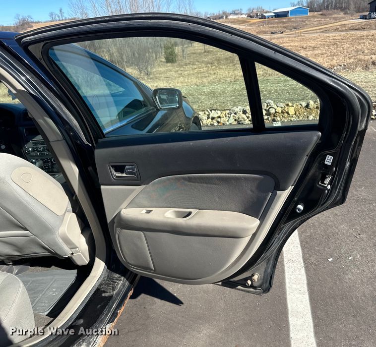 image for item LO9505 2010 Ford  Fusion 