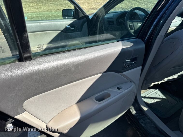 image for item LO9505 2010 Ford  Fusion 