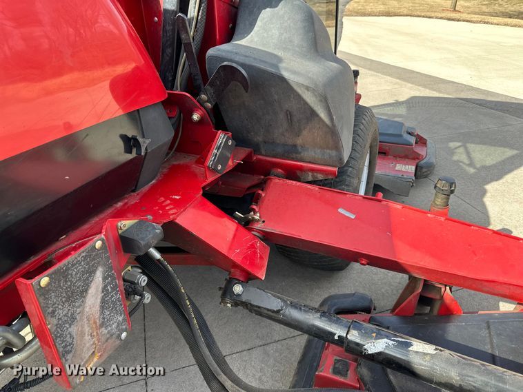 image for item LO9506 2013 Toro Groundsmaster 5900 lawn mower