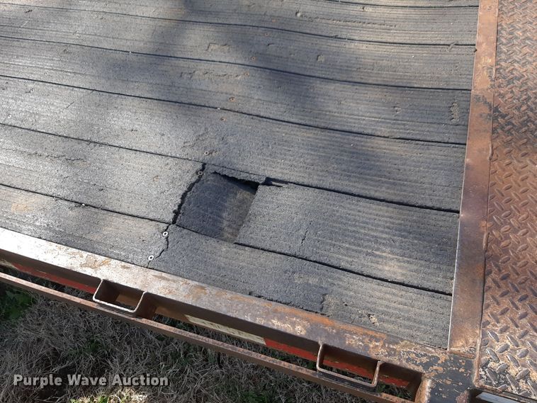 image for item MA9286 2006 Neal  F350 tilt deck equipment trailer