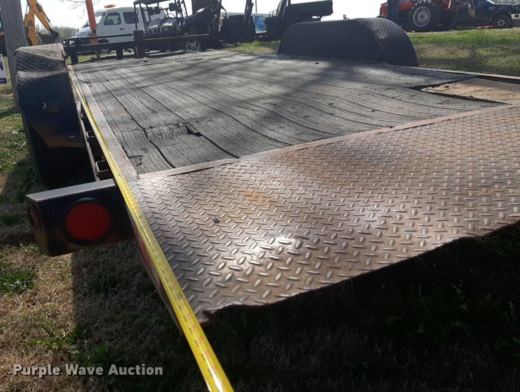 image for item MA9286 2006 Neal  F350 tilt deck equipment trailer