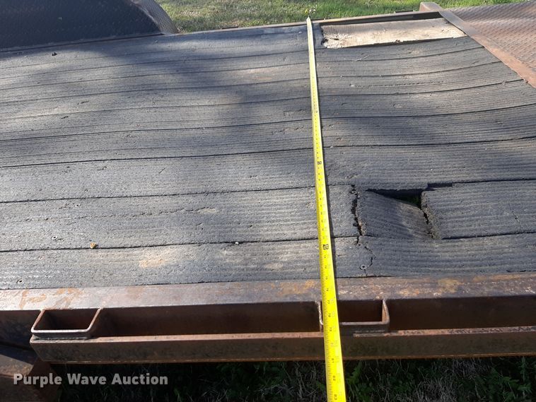 image for item MA9286 2006 Neal  F350 tilt deck equipment trailer